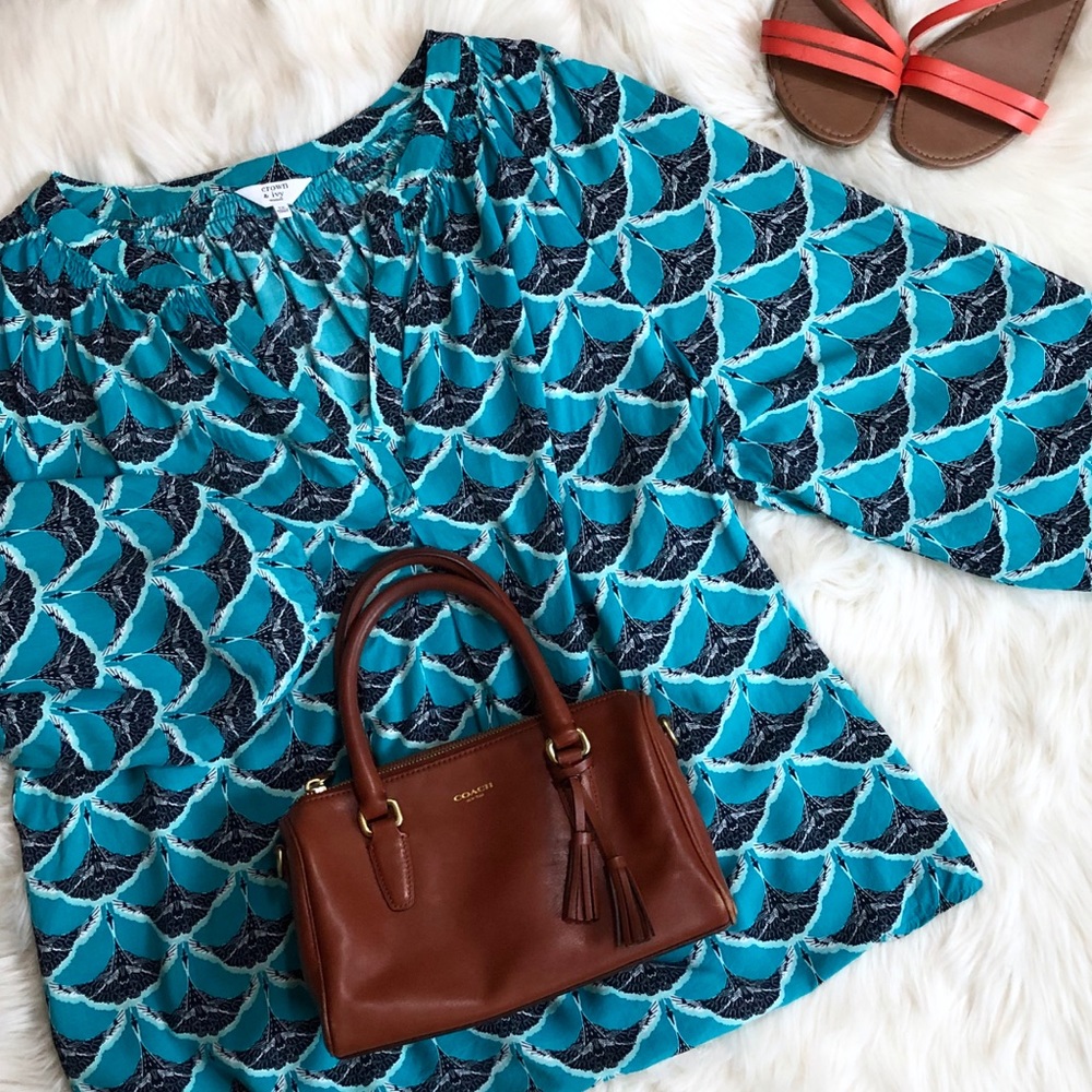 Crown & Ivy crane print blouse size 3x